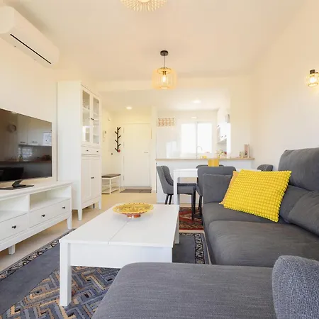Cozy Apartment, With Sea Views, Large Private Terrace, Close To The Beach, El Faro, Mijas *